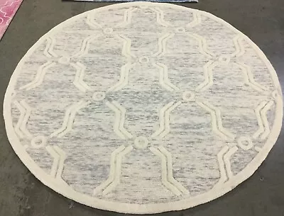 LIGHT GREY / IVORY 6' X 6' Round Flaw In Rug Reduced Price 1172654977 CAM728G-6R • $86