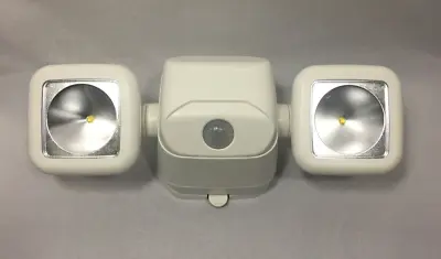 Mr. Beams MB3000 Motion Sensing White  LED Spotlight Security Light • $17.95