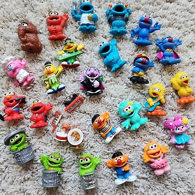 Sesame Street: (Lot Of) Figures Size 2.5-Inch • $99.99