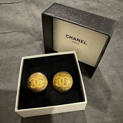 Chanel 80s Vintage CC ‘The Button’ Clip-On Logo Gold Earrings Authentic Genuine  • $535