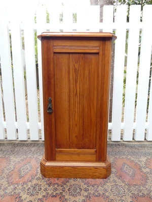 $249 • Buy Antique Edwardian 1910 English Pine Bedside Table Pot Cabinet Cupboard Bed Side