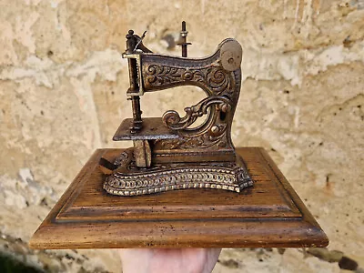 Antique Toy Child's Sewing Machine Muller No. 6 With Wooden Base - Uncomplete • $400