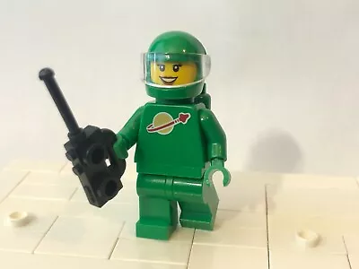 LEGO Minifigure Classic Space Green Yve Ideas 21109 EXO SUIT Idea008 NEW • $69.44