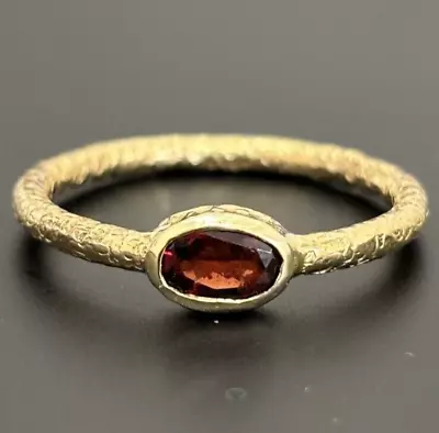 9ct 375 Yellow Gold Oval Garnet Ring With Engraved Band Size Q US 8 1/4 • £99