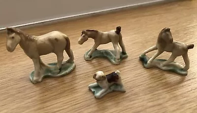 Wade Whimsies ‘Set Five’ 1956-59 4 Figures Horses And Beagle  • £5