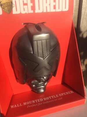 £28 • Buy JUDGE DREDD GUN METAL WALL MOUNTED CAST BOTTLE OPENER 18 X 12 X 6cm 2000AD
