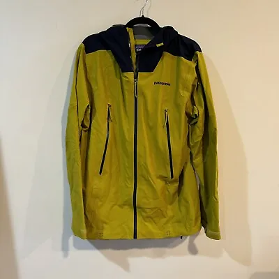 Patagonia Men's Descensionist Ski Snowboard Jacket - Medium Yellow Textile Green • $195
