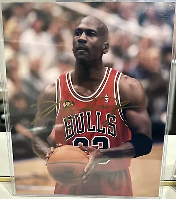 Michael Jordan Autograph Photo • $200
