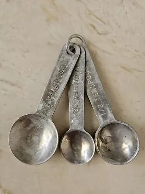 Vintage Set Cast Aluminum Measuring Spoons 3 Pc Farmhouse Decor Kitchen  • $5.99