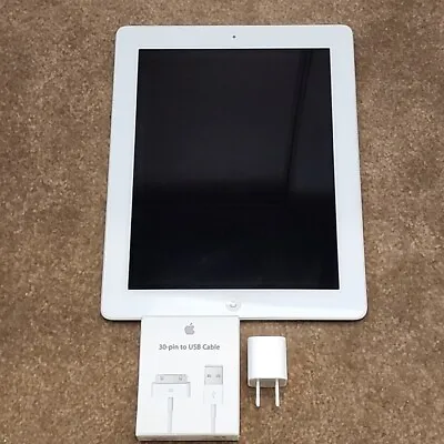 Apple IPad 2 White 2nd Gen A1395 32GB Storage Wi-Fi Bluetooth 9.7  512MB RAM • $29.99