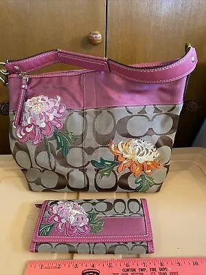 Sale 2 Pc Set Special Edition Coach Pink Flower Appliqué Hobo Purse & Wallet • $249.99