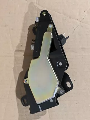 W208 Clk430 Clk320 Clk55 Amg Top Lock Latch & Cylinder - 2087500984 • $125