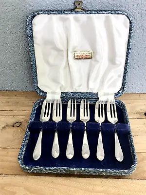 Vintage Boxed Set Of 6 Silver Plated Fruit Or Cake Forks - Arthur Price./2 • $28