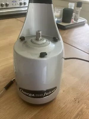 Omega VRT352 Slow Juicer Silver Slow Extractor Great Workhorse • £38