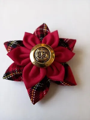 £3.50 • Buy Red(Royal Stewart) Tartan Fabric Brooch, Red Inner Flower, Brass Anchor Button