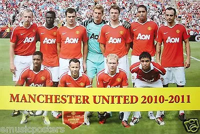 MANCHESTER UNITED  2010/2011 TEAM ON PITCH  FOOTBALL POSTER - Ryan Giggs Soccer • $18.18