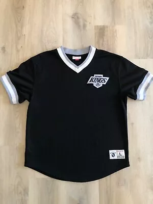 LOS ANGELES KINGS MENS MITCHELL & NESS VINTAGE V-NECK MESH JERSEY - Size Large • $49.99