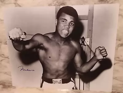 Autographed MUHAMMAD ALI Signed 16x20  Boxing Training Fight Photograph • $139.99