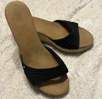 UGG Alvina Suede Leather Wedge Heel Sandals Womens Size 8.5 EUC • $29.99