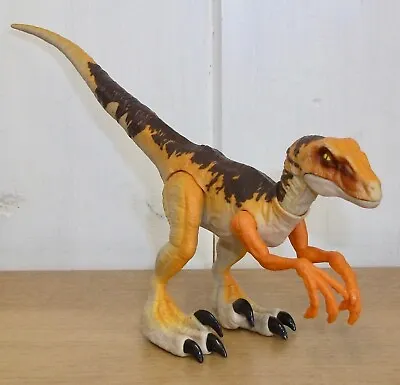 Jurassic World Fallen Kingdom - Legacy Collection Velociraptor Action Figure • £19.99