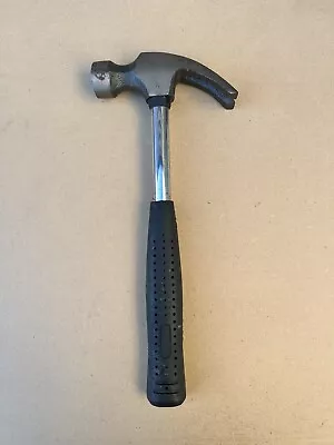  8 Oz Small Claw Hammer Rip Claw Hammer With Non Slip Shock Reduction Grip  • $4