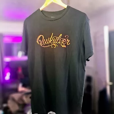 QUICKSILVER - Men's Black T-shirt With Graphic - Medium • £12