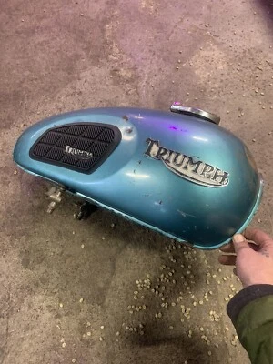 $150 • Buy Original Paint Triumph Gas Fuel Tank U.k. Home Market T120 Tr6 1971 1972 T120rv