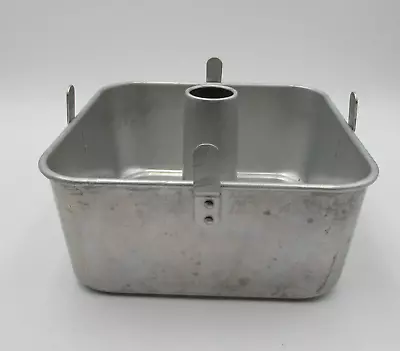 Vintage Mirro Vitality Aluminum USA Square Angel Food Cake Pan 9 X 9 X 4 • $39.99