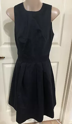 $18 • Buy Women's *~*CUE *~*     Dress  Size  8