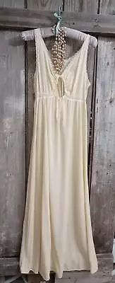 Vintage Miss Elaine Nightgown Dress Maxi Keyhole Buttery Yellow PRETTY S-M • $39