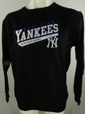 New York Yankees MLB Majestic Men's Crewneck Sweatshirt • $34.99
