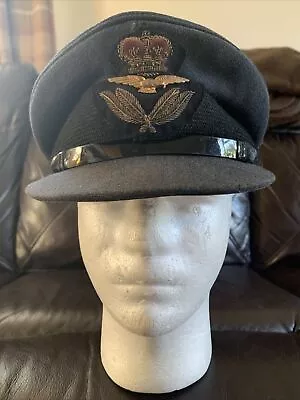 RAF Officers Cap • £100