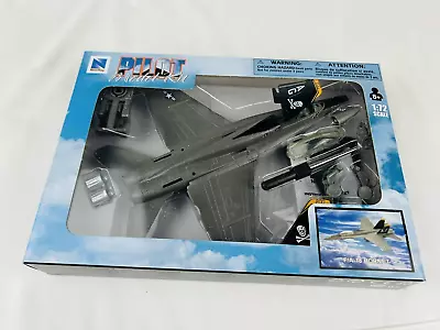 New Ray F/A 18 Hornet Silver Fighter Airplane Model Kit Scale 1:72 New Box • $17