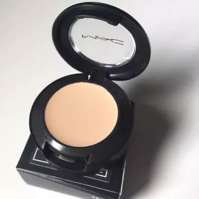 MAC Studio Finish Concealer NW10 SPF 35 Full Size 0.24 Oz / 7 G NIB • $24.95