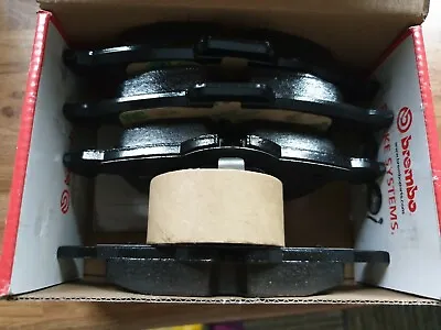 BN Boxed Set 4 Brembo Front Brake Pads Vauxhall Astra Combo Zafira Corsa • £12