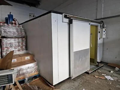 Commercial Freezer Room/Cold Room 3.6 M X 5 M With Floor And Sliding Door   • £4800