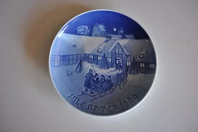 Vintage B&G Christmas Plate Collectible Arrival Of Christmas Guests 1969 • $12