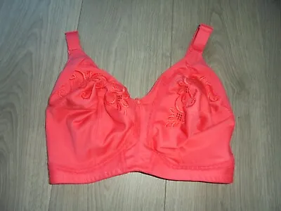 £7.99 • Buy M&s Marks & Spencer Coral Total Support Full Cup Bra Uk Size 34j