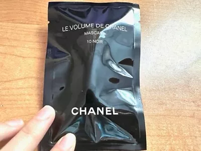 $7.59 • Buy CHANEL Le Volume De Chanel Black Mascara 10 Noir -1 Ml /0.03oz.Sample NEW SEALED