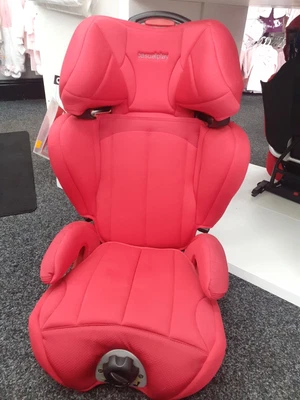 £130 • Buy Casual Play  Iso-fix High Back Booster Seat Group 2/3 (red) Multifix Protector