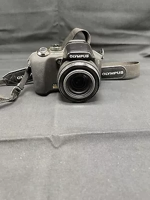 Olympus SP Series SP-560 UZ 8.0MP Digital Camera Black For Parts Powers On • $14.99