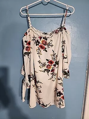 Zaful Womens Size 5X Floral Spaghetti Strap Short Sleeved Blouse • $15