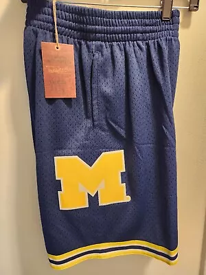 Mitchell & Ness Michigan Wolverines Fab Five 1991 Basketball Shorts Men's Medium • $47