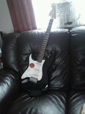 £250 • Buy Squier Telecaster 2011 Left Handed Guitar