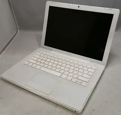 FOR PARTS Apple 13  MacBook A1181 (Intel Core Duo T2500 2 GHz / 1 GB RAM) • $35