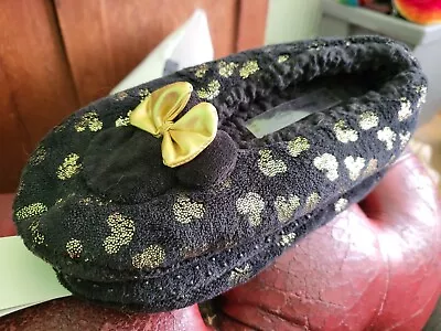 £7.99 • Buy Disney Black & Gold UK Size 5/6 Soft Fluffy Mickey Mouse Poo Bear Slippers