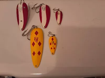 Vintage Lot Of 5 Dardevle Fishing Lures • $19.50