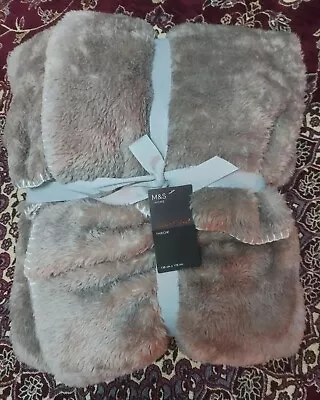 Marks & Spencer's Luxury Faux Fur Cosy Throw Borg Lined Size 130cm X 170cm BNIP  • £34.99