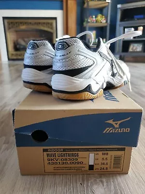Mizuno Wave LIghtning Indoor Women's Volleyball Shoes. Size W8. • $6.56