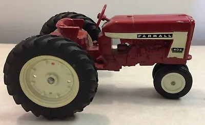 Vintage Ertl Farmall International Harvester 404 Tractor 1:16 Scale Original  • $149.99